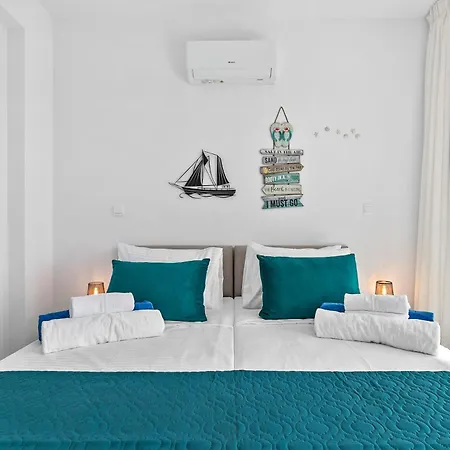 Oasis 301 Gorgeous Modern 2-bed Complex Pool Paphos