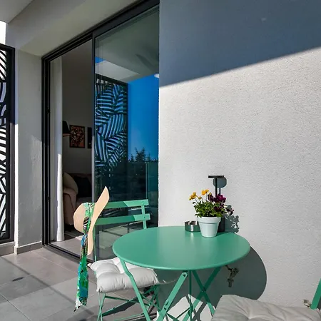 Oasis 301 Gorgeous Modern 2-bed Complex Pool Apartamento Paphos