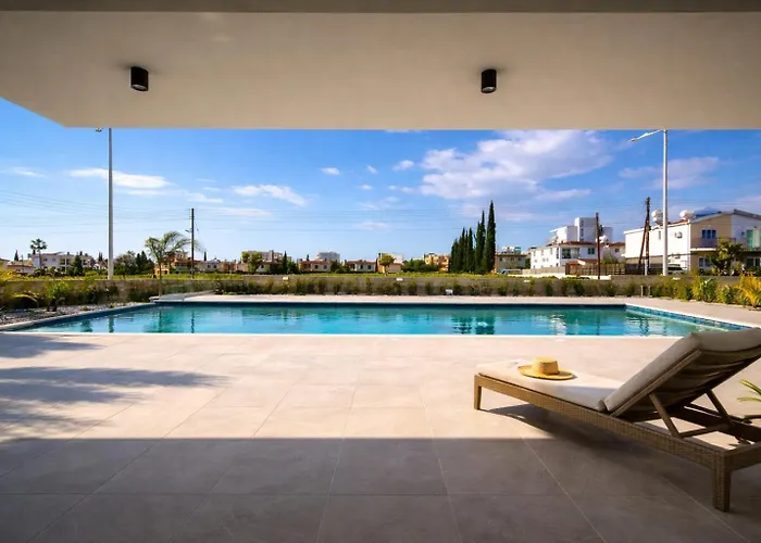 Oasis 301 Gorgeous Modern 2-bed Complex Pool * Paphos